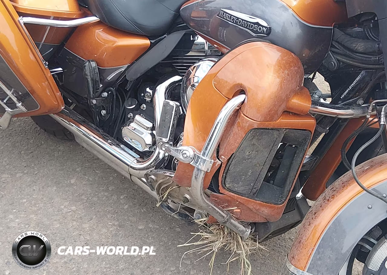 2015 Harley-Davidson Flhtcul Ultra Classic Low VIN:1HD1KDM11FB600868 - 8