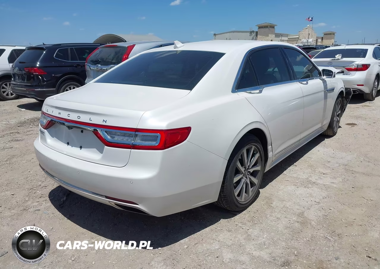 2018 Lincoln Continental Premiere VIN:1LN6L9PKXJ5616737 - 4