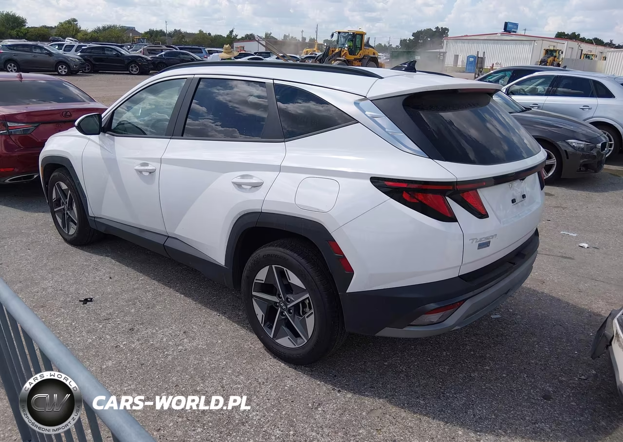 2025 Hyundai Tucson Sel VIN:5NMJB3DE4SH465857 - 3