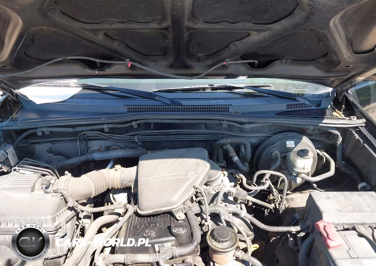 2010 Toyota Tacoma VIN:5TEUX4EN2AZ676475 - 10