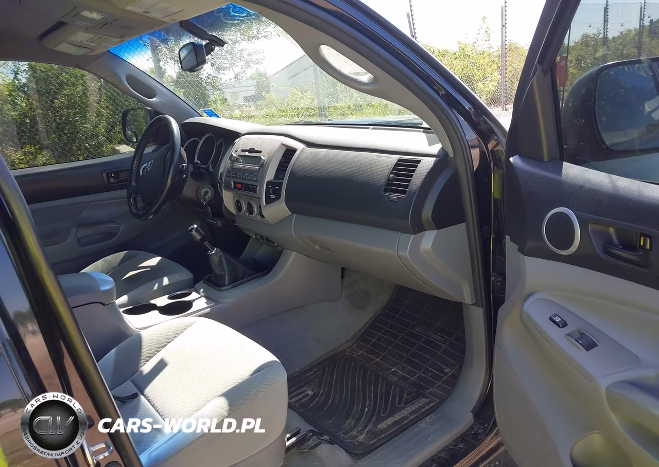2010 Toyota Tacoma VIN:5TEUX4EN2AZ676475 - 5