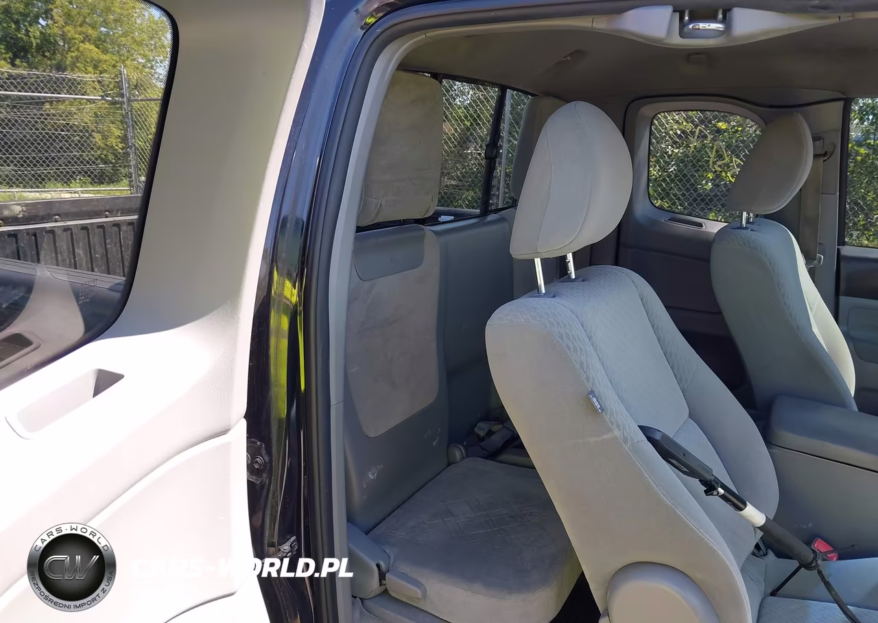 2010 Toyota Tacoma VIN:5TEUX4EN2AZ676475 - 8