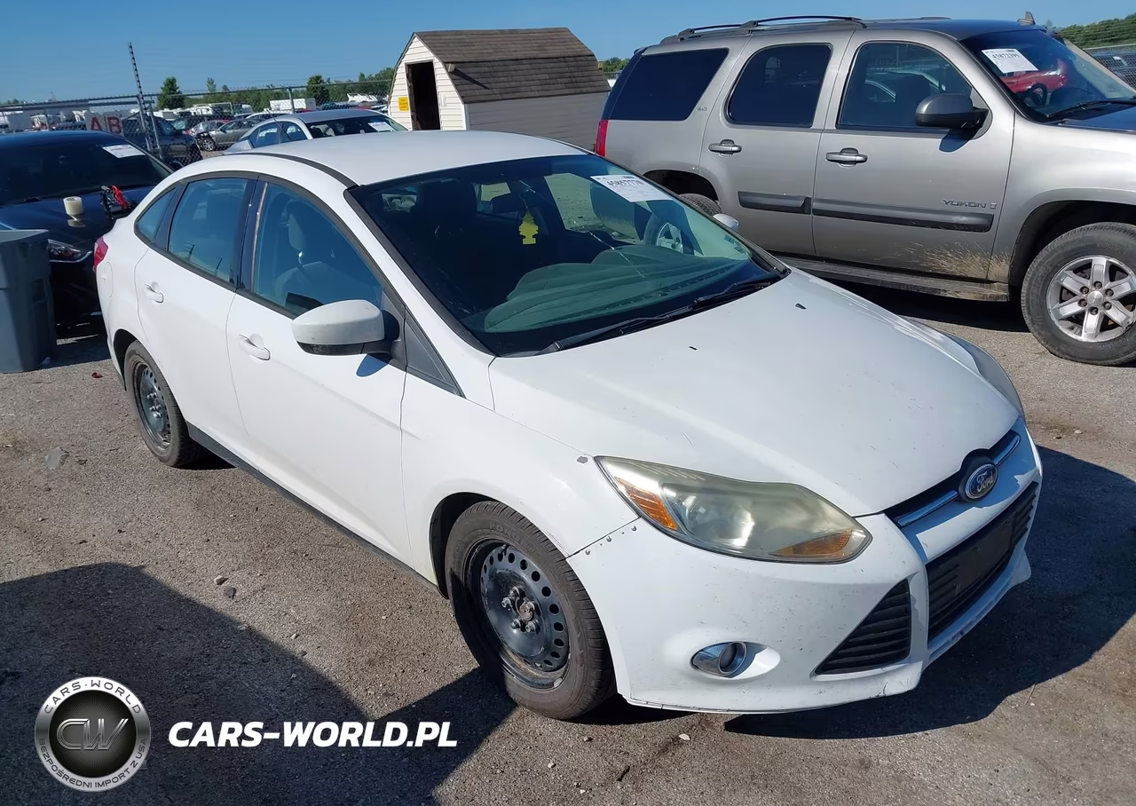 2012 Ford Focus Se VIN:1FAHP3F21CL211919 - 1