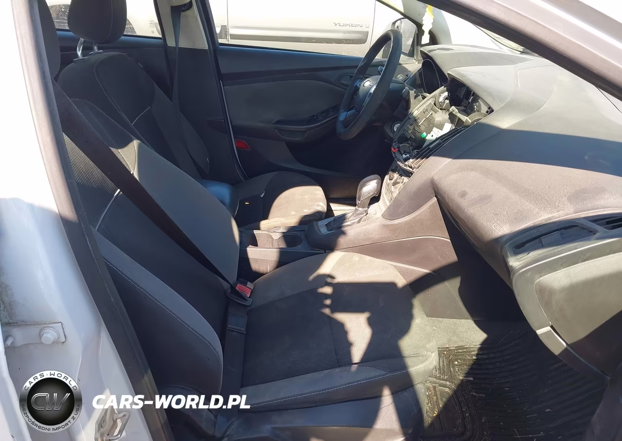 2012 Ford Focus Se VIN:1FAHP3F21CL211919 - 5
