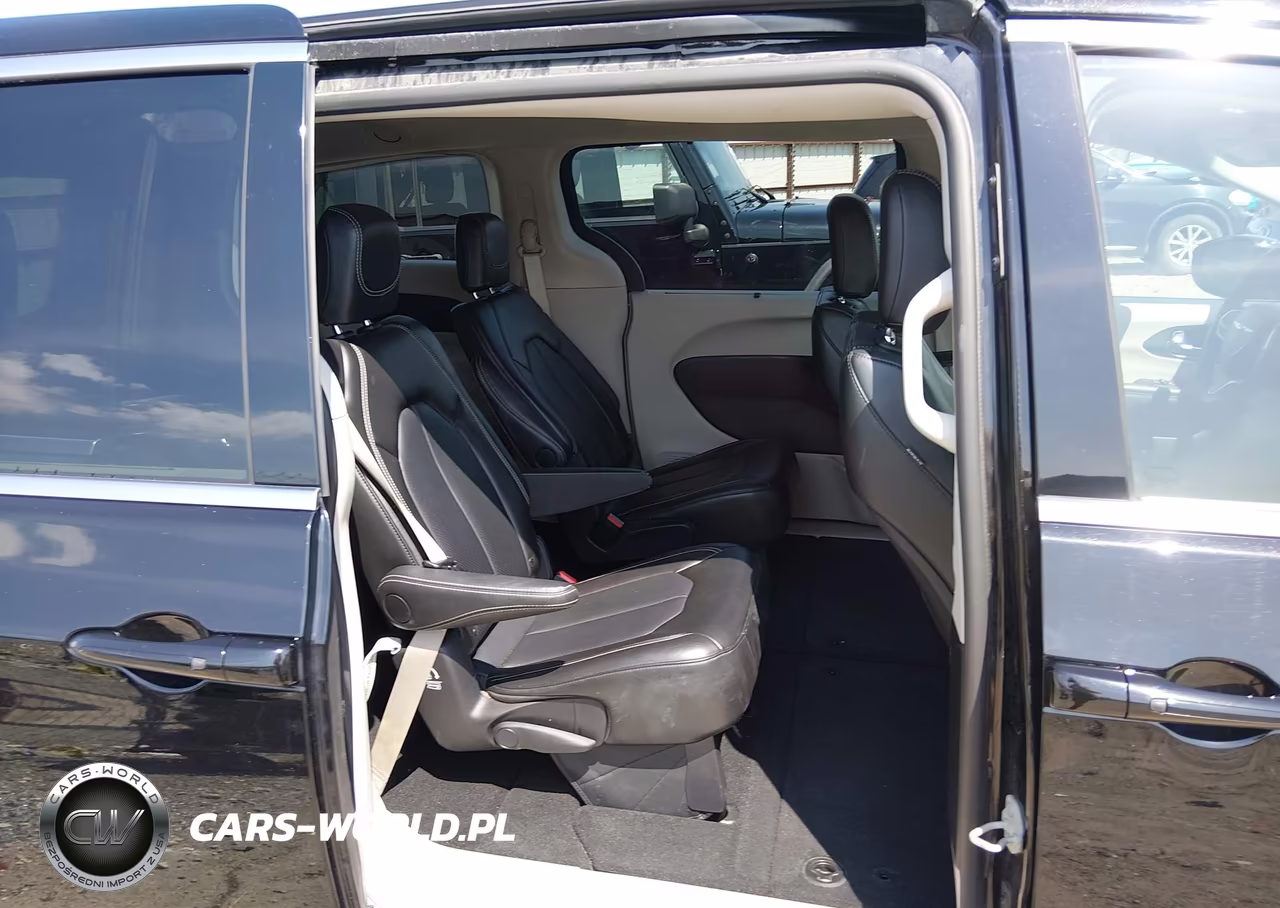 2024 Chrysler Pacifica Touring L VIN:2C4RC1BG1RR194104 - 8