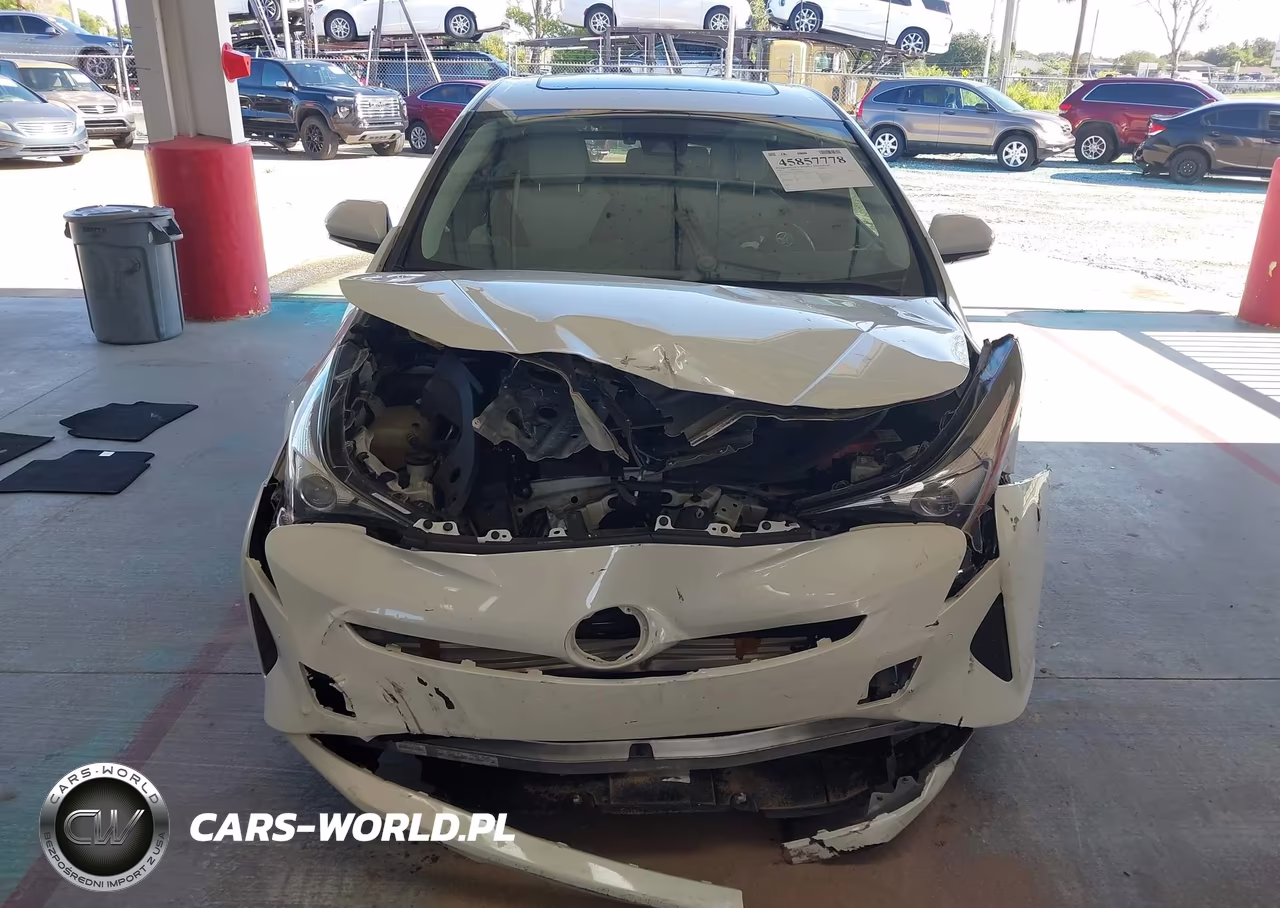 2017 Toyota Prius Four VIN:JTDKARFU6H3544758 - 12