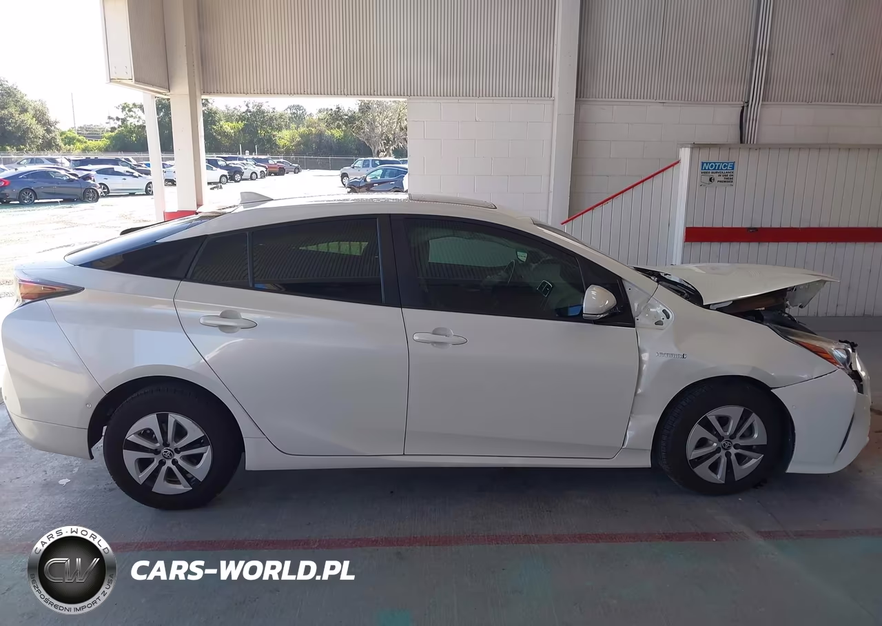 2017 Toyota Prius Four VIN:JTDKARFU6H3544758 - 13