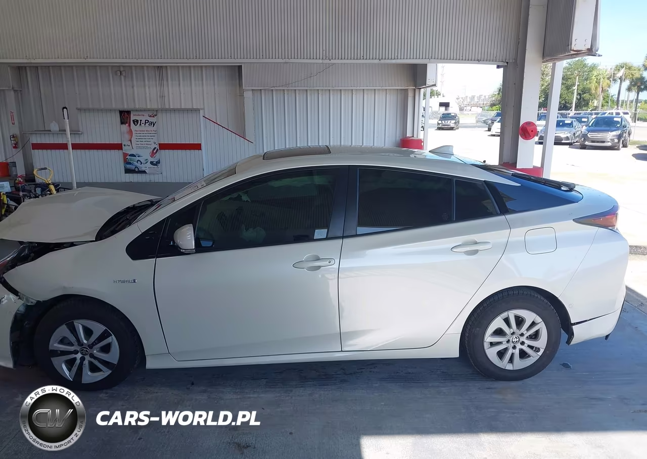 2017 Toyota Prius Four VIN:JTDKARFU6H3544758 - 14