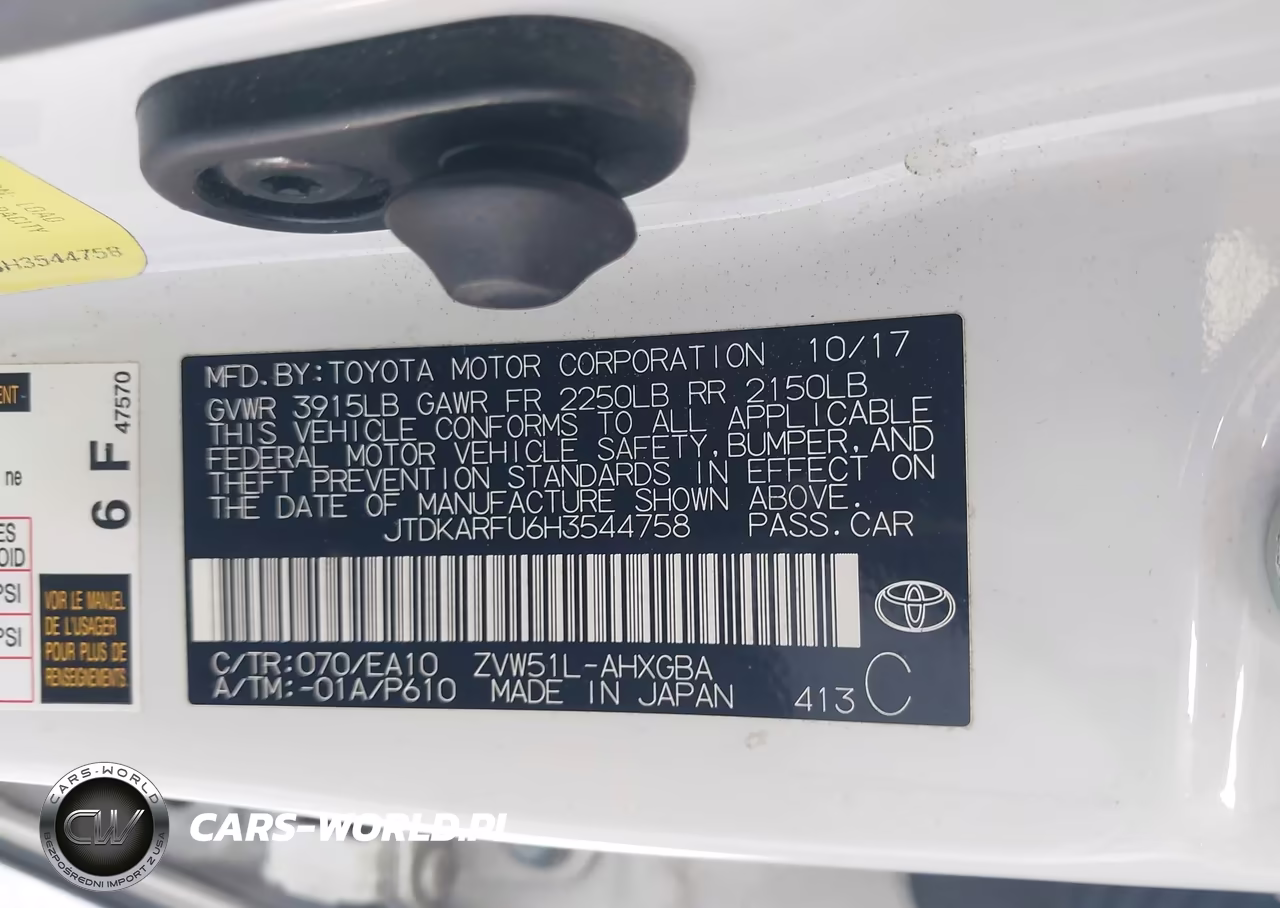 2017 Toyota Prius Four VIN:JTDKARFU6H3544758 - 9