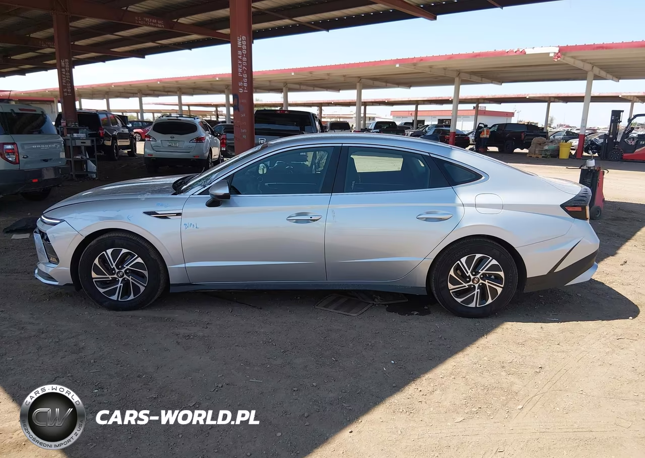 2026 Hyundai Sonata Hybrid Blue VIN:KMHL24JJ9TA153816 - 14