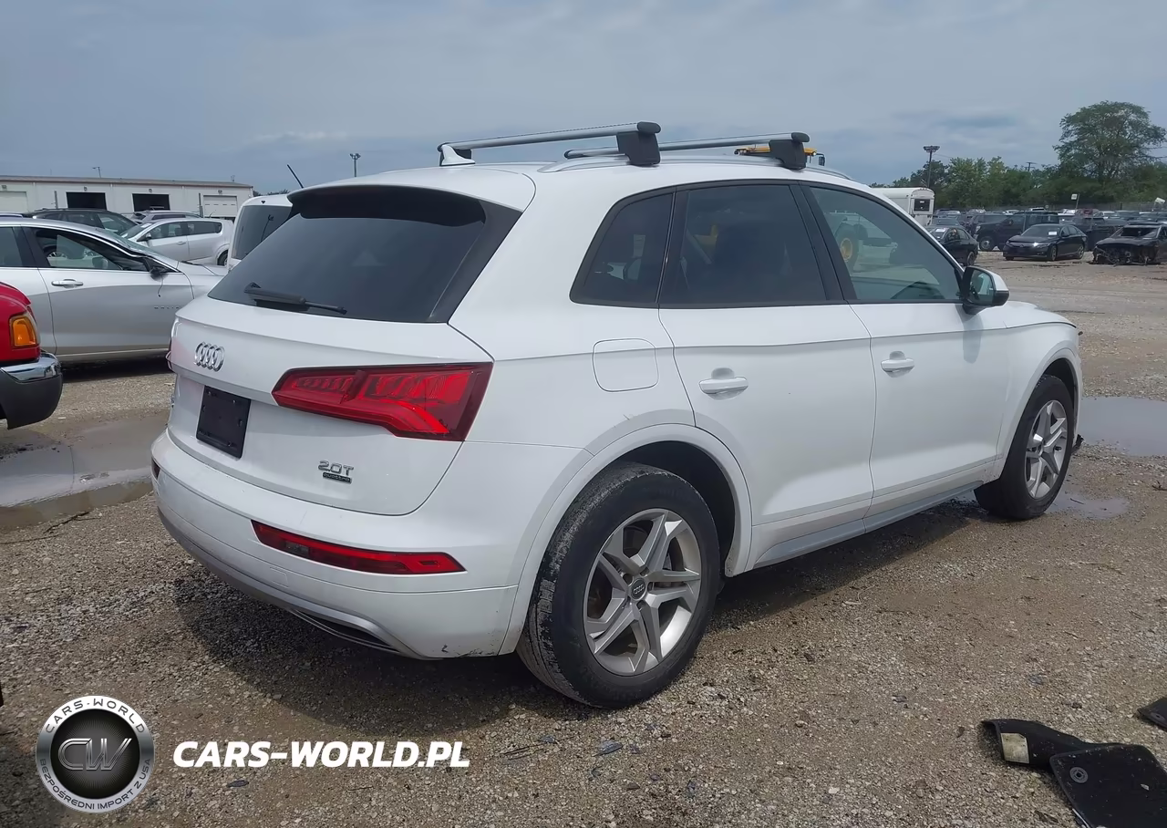 2018 Audi Q5 2.0T Premium-2.0T Tech Premium VIN:WA1ANAFY2J2201584 - 4