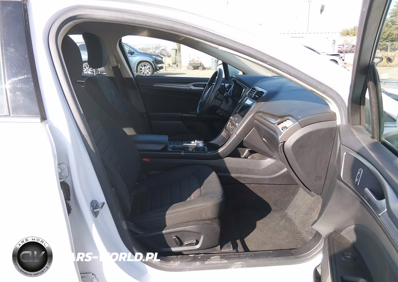 2019 Ford Fusion Se VIN:3FA6P0HD1KR284809 - 5