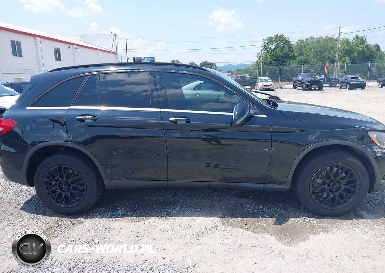 2017 Mercedes-Benz Glc 300 4Matic VIN:WDC0G4KB7HF149543 - 13