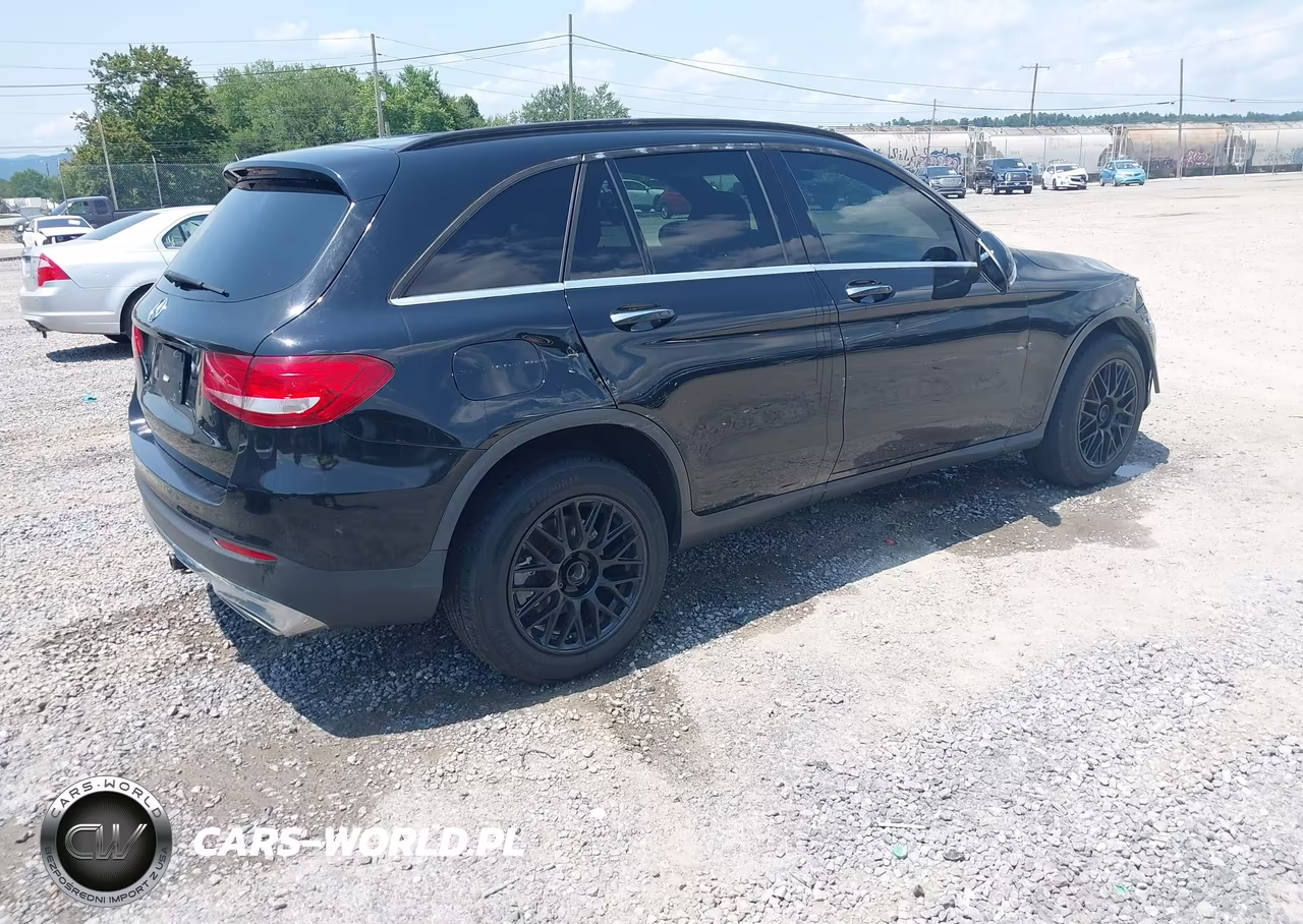 2017 Mercedes-Benz Glc 300 4Matic VIN:WDC0G4KB7HF149543 - 4