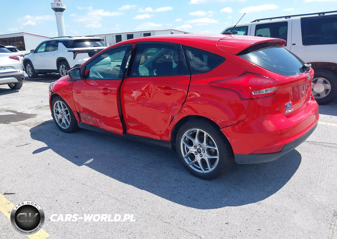 2015 Ford Focus Se VIN:1FADP3K29FL361284 - 3