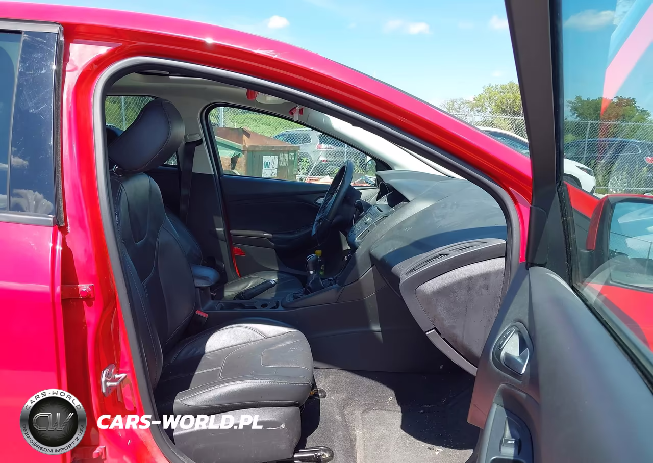 2015 Ford Focus Se VIN:1FADP3K29FL361284 - 5
