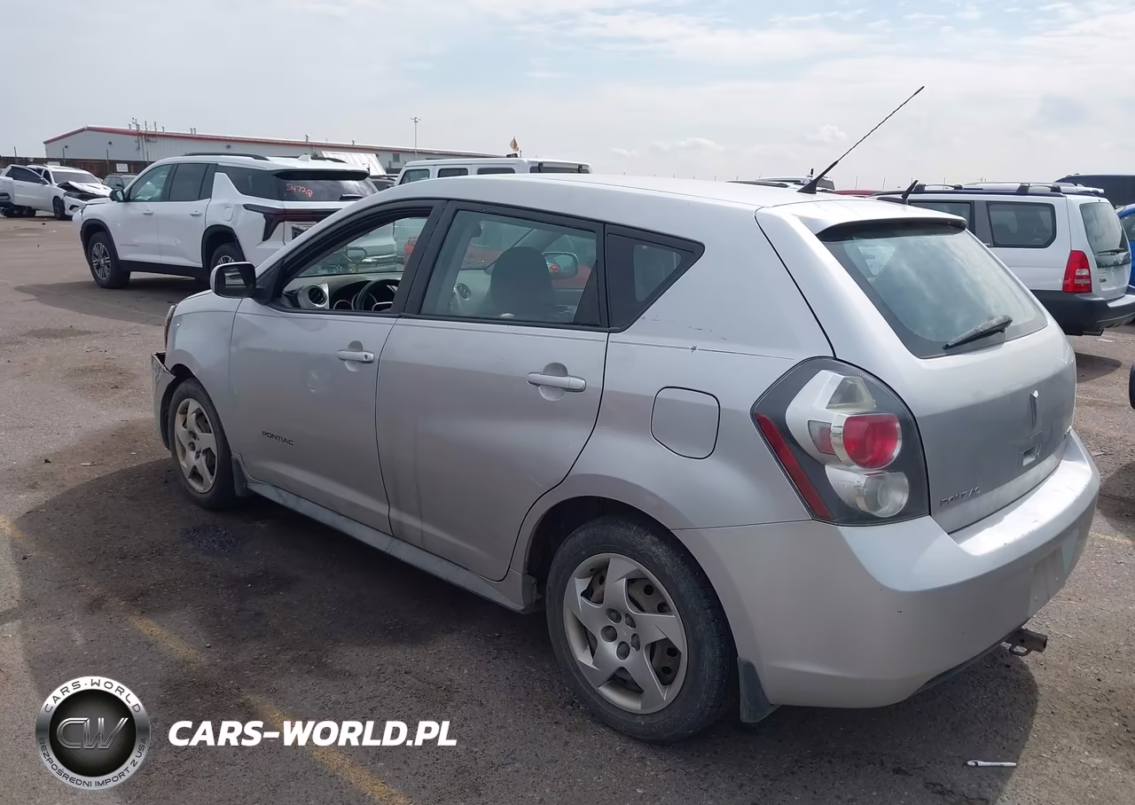 2009 Pontiac Vibe VIN:5Y2SP678X9Z476008 - 3