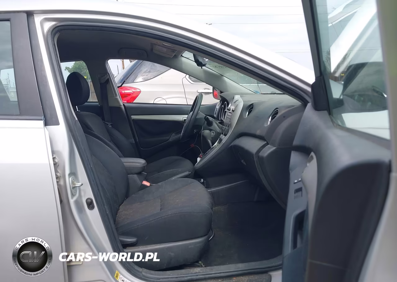 2009 Pontiac Vibe VIN:5Y2SP678X9Z476008 - 5