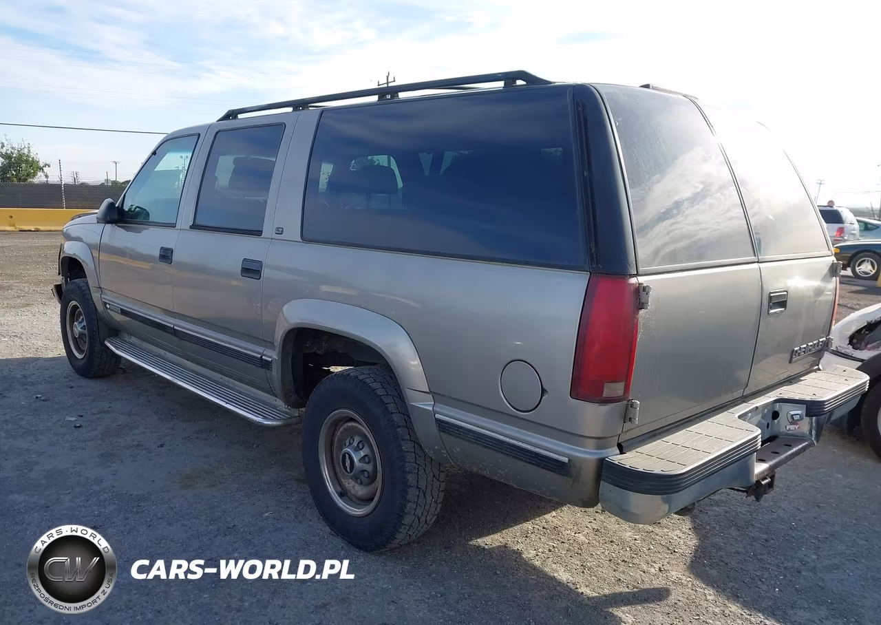 1999 Chevrolet Suburban VIN:1GNGK26J7XJ494566 - 3