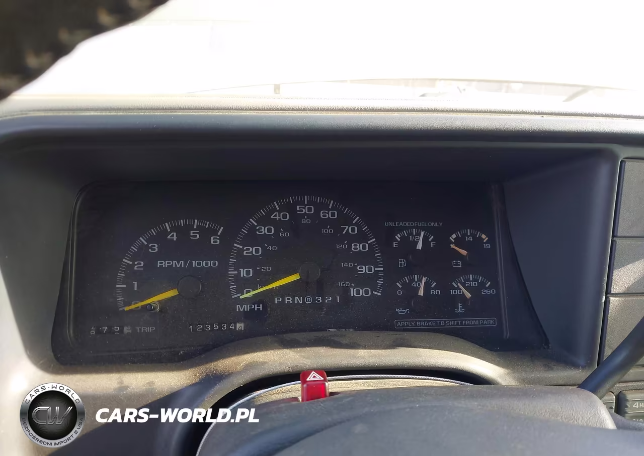 1999 Chevrolet Suburban VIN:1GNGK26J7XJ494566 - 7