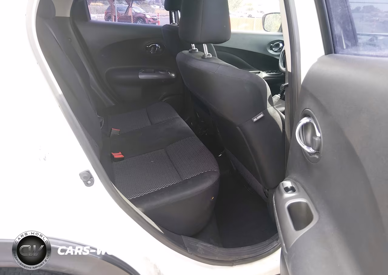 2015 Nissan Juke S VIN:JN8AF5MV1FT565990 - 8