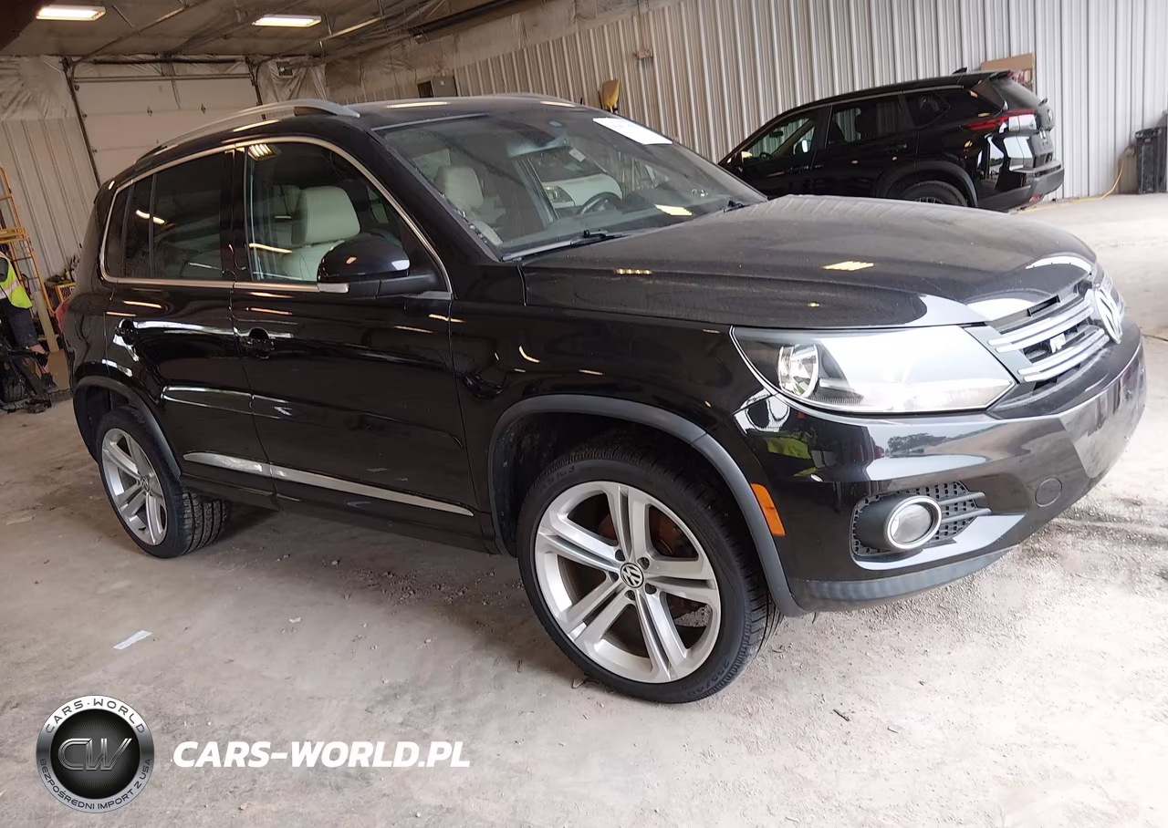 2016 Volkswagen Tiguan R-Line – zdjęcie 1 z 11