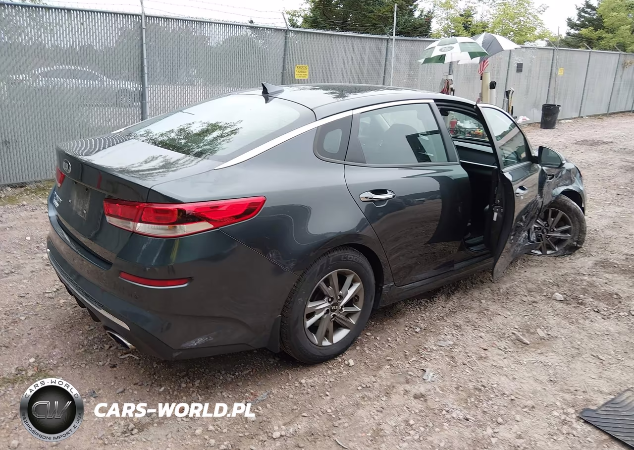 2019 Kia Optima Lx VIN:5XXGT4L39KG375549 - 4