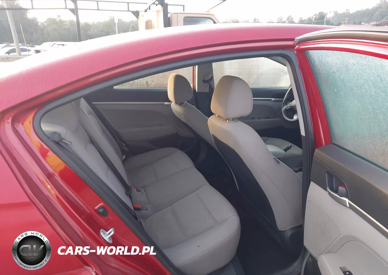 2019 Hyundai Elantra Se VIN:5NPD74LF7KH480130 - 8