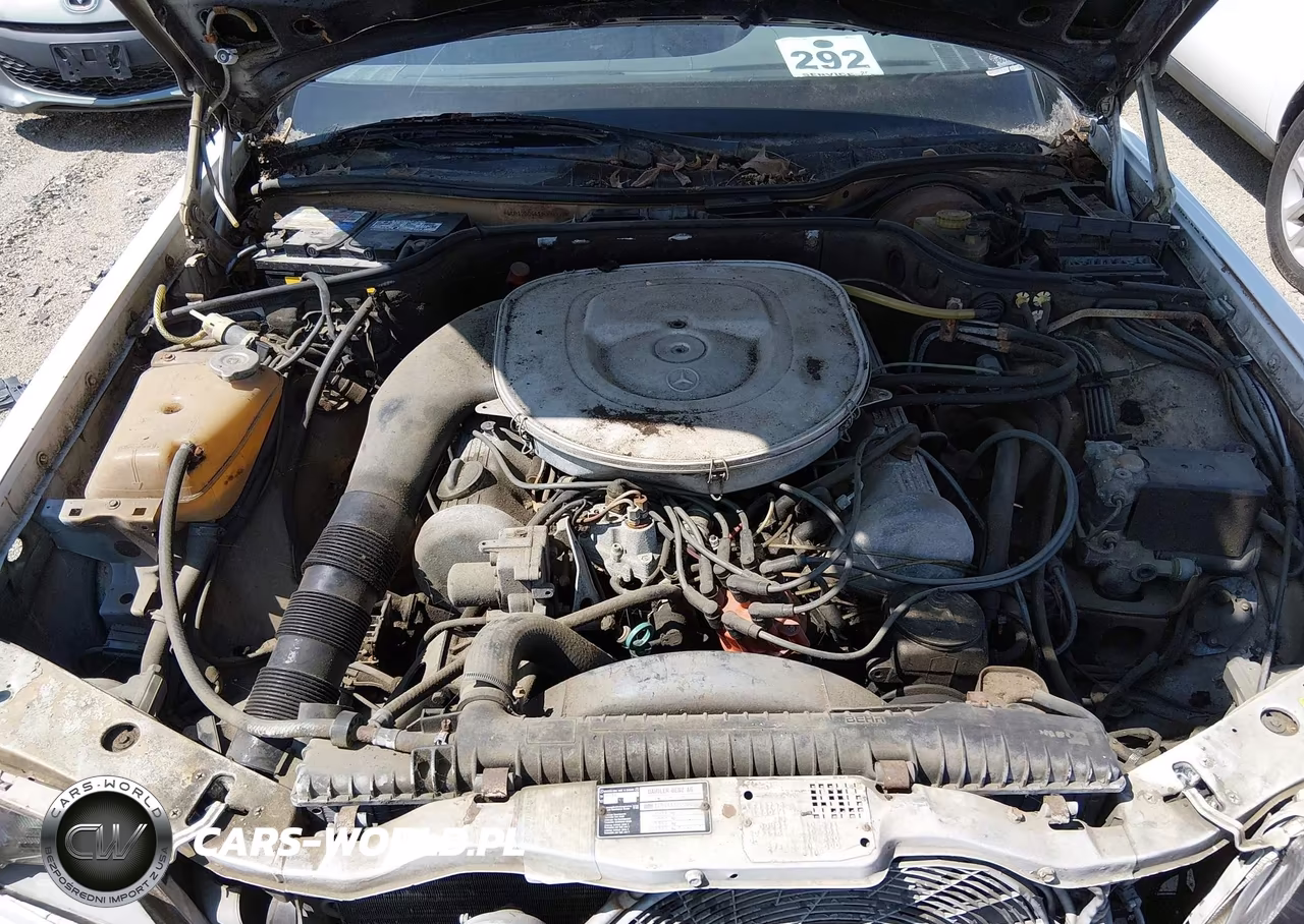 1982 Mercedes C500 VIN:WDB12604412000092 - 10