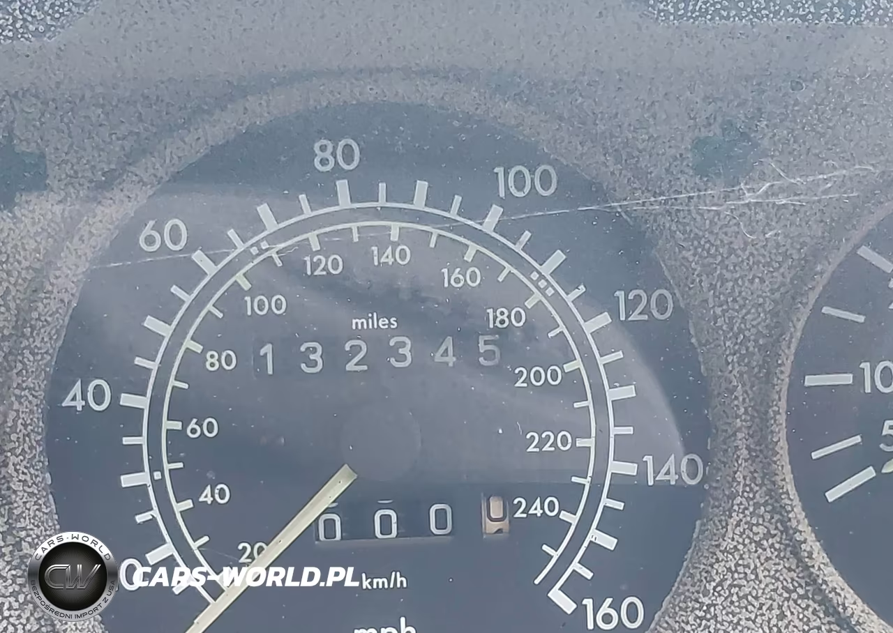 1982 Mercedes C500 VIN:WDB12604412000092 - 15