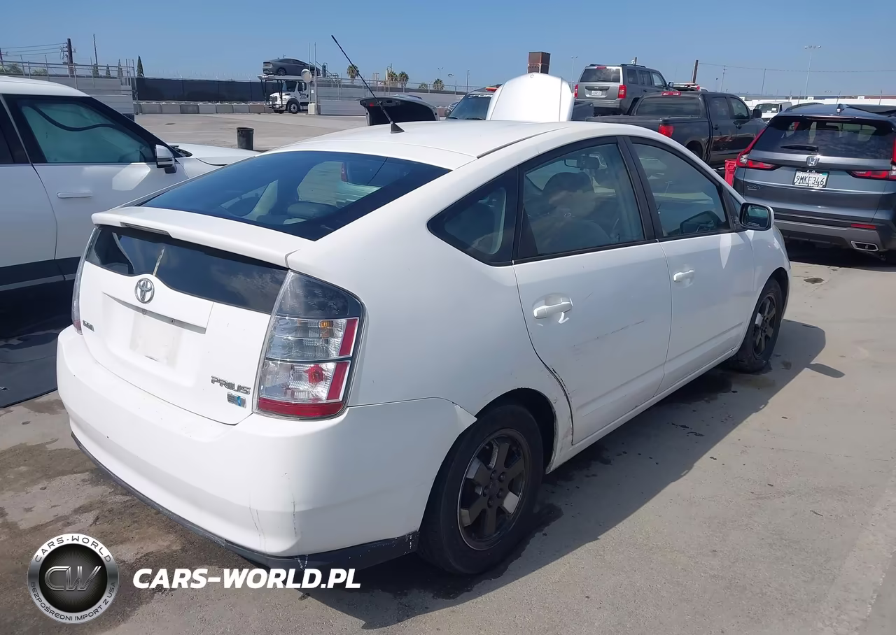 2004 Toyota Prius VIN:JTDKB20U240032732 - 4