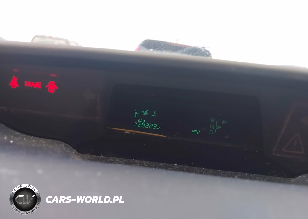 2004 Toyota Prius VIN:JTDKB20U240032732 - 7