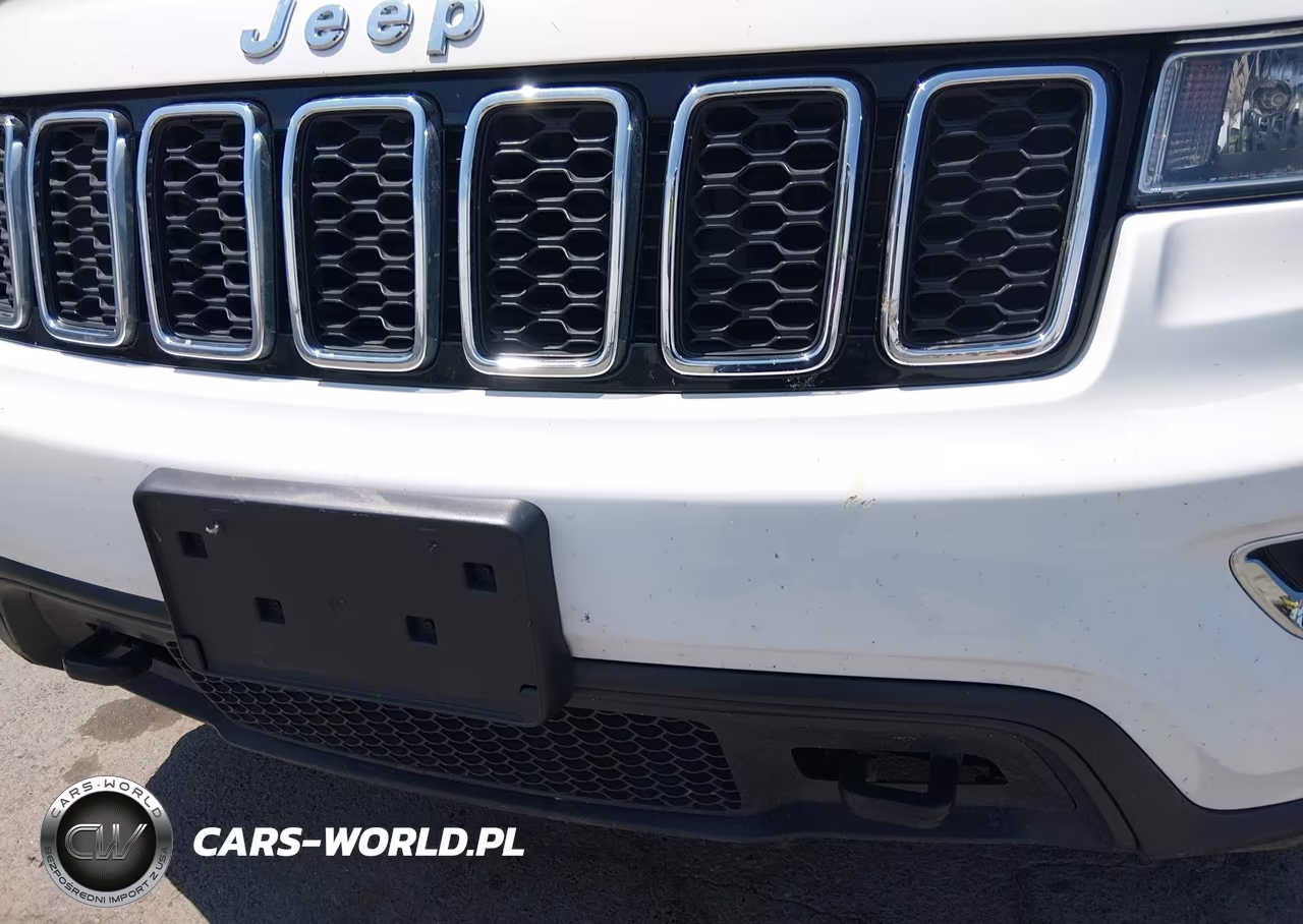 2020 Jeep Grand Cherokee Laredo E 4X4 VIN:1C4RJFAG7LC443977 - 12