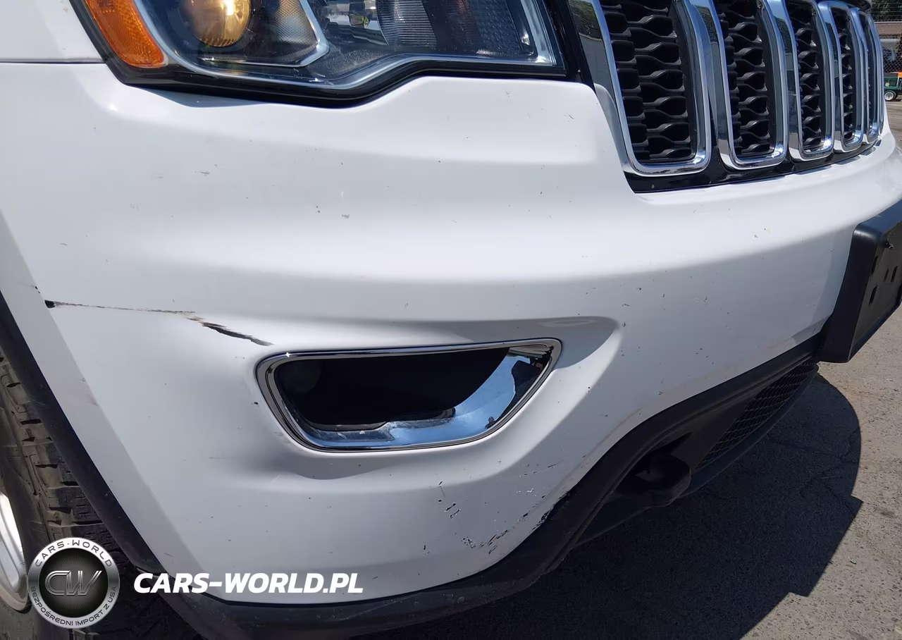 2020 Jeep Grand Cherokee Laredo E 4X4 VIN:1C4RJFAG7LC443977 - 13
