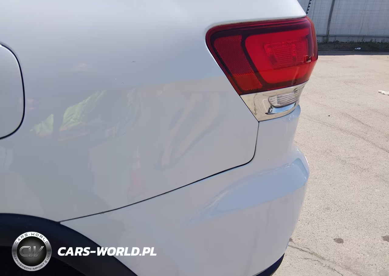 2020 Jeep Grand Cherokee Laredo E 4X4 VIN:1C4RJFAG7LC443977 - 15