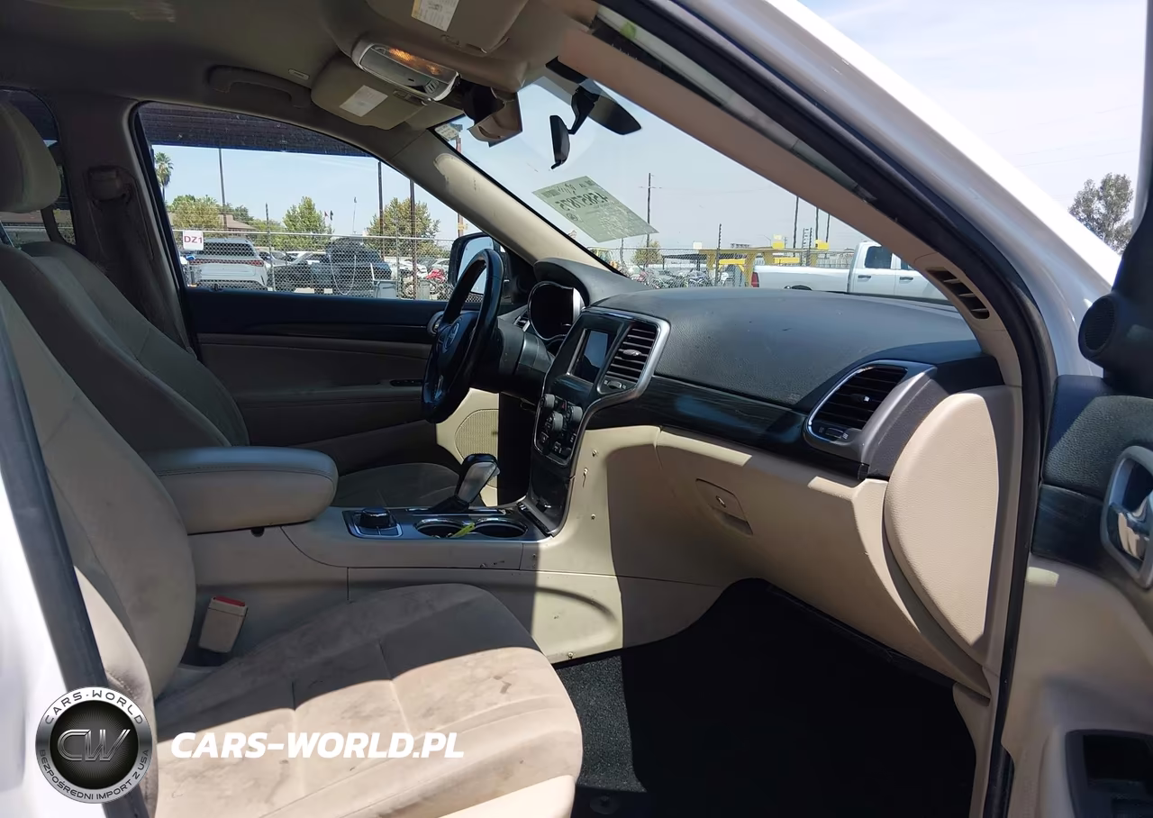 2020 Jeep Grand Cherokee Laredo E 4X4 VIN:1C4RJFAG7LC443977 - 5