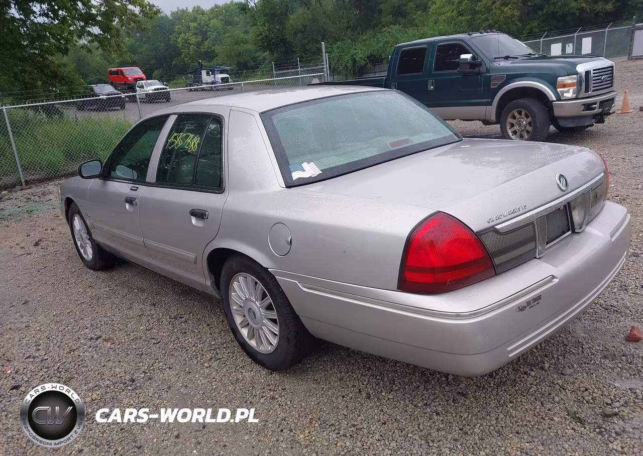 2010 Mercury Grand Marquis Ls (Fleet Only) VIN:2MEBM7FV3AX636373 - 3