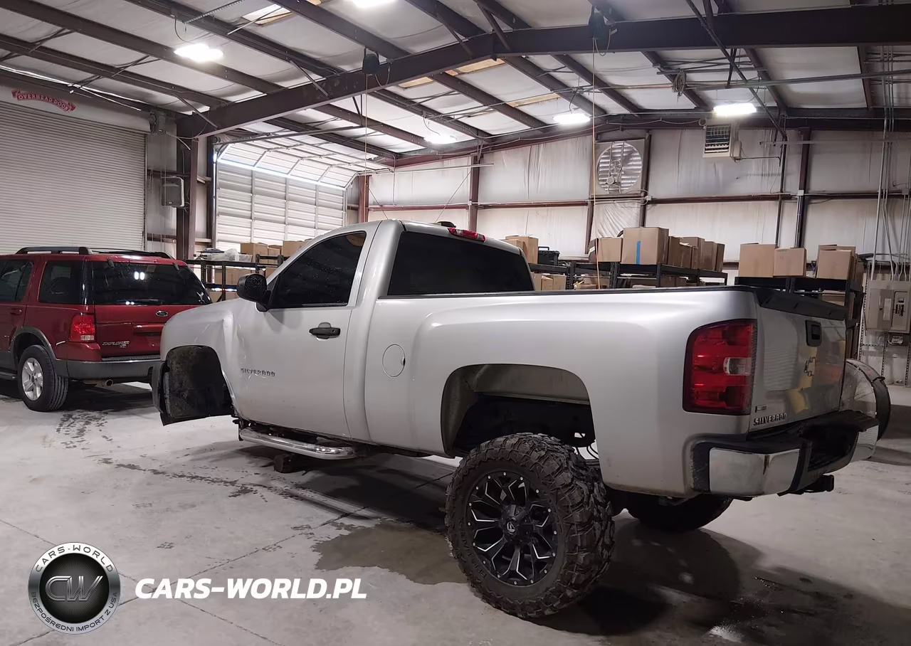 2011 Chevrolet Silverado 1500 Work Truck VIN:1GCNCPEA8BZ285276 - 3