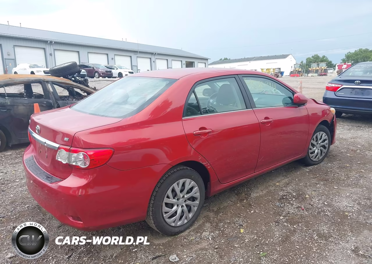 2013 Toyota Corolla Le VIN:2T1BU4EE5DC977641 - 4