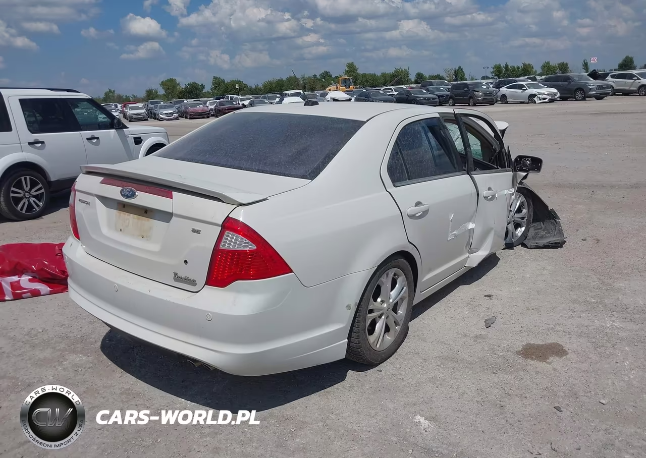 2012 Ford Fusion Se VIN:3FAHP0HA5CR209823 - 4