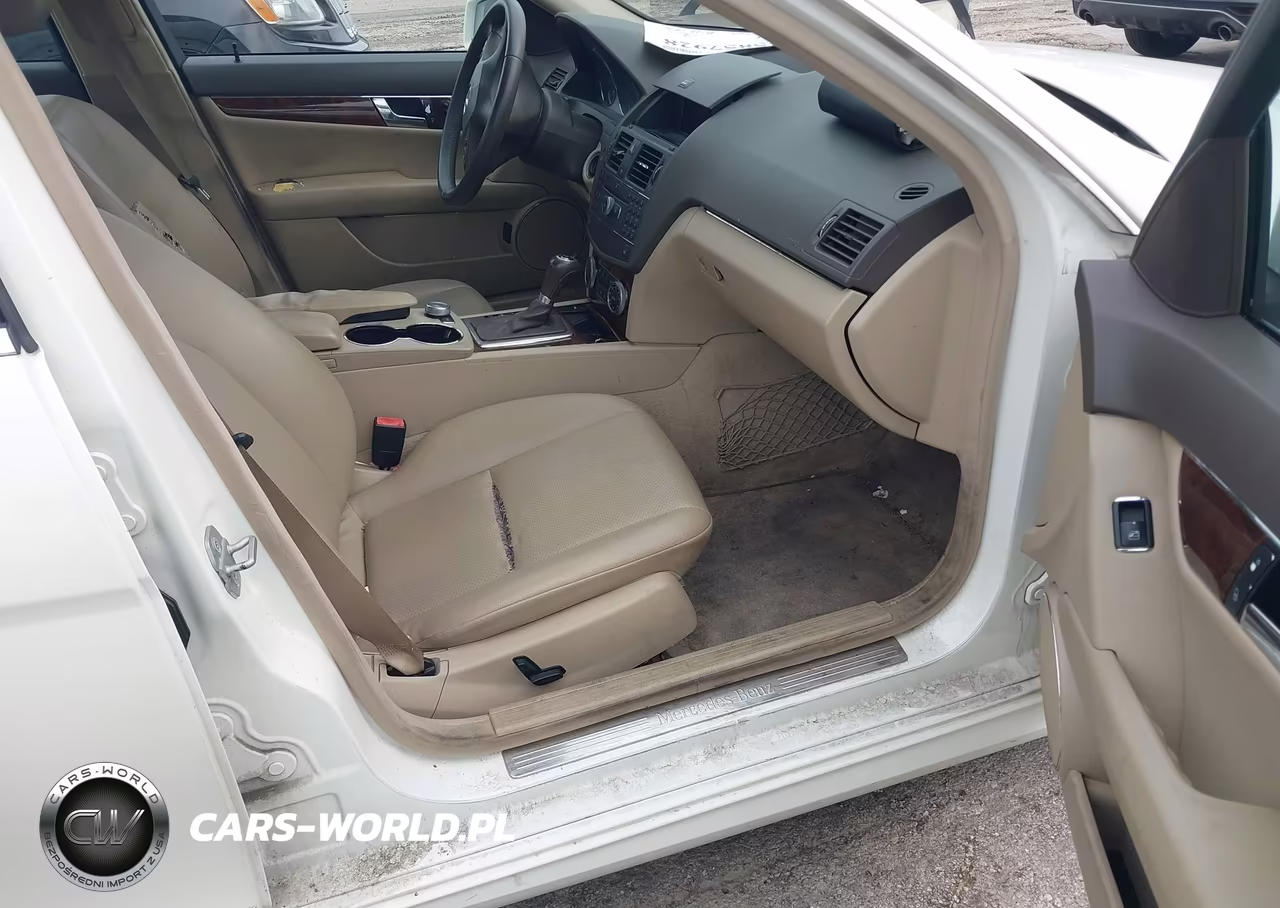 2010 Mercedes-Benz C 300 Sport 4Matic VIN:WDDGF8BB6AR125176 - 5