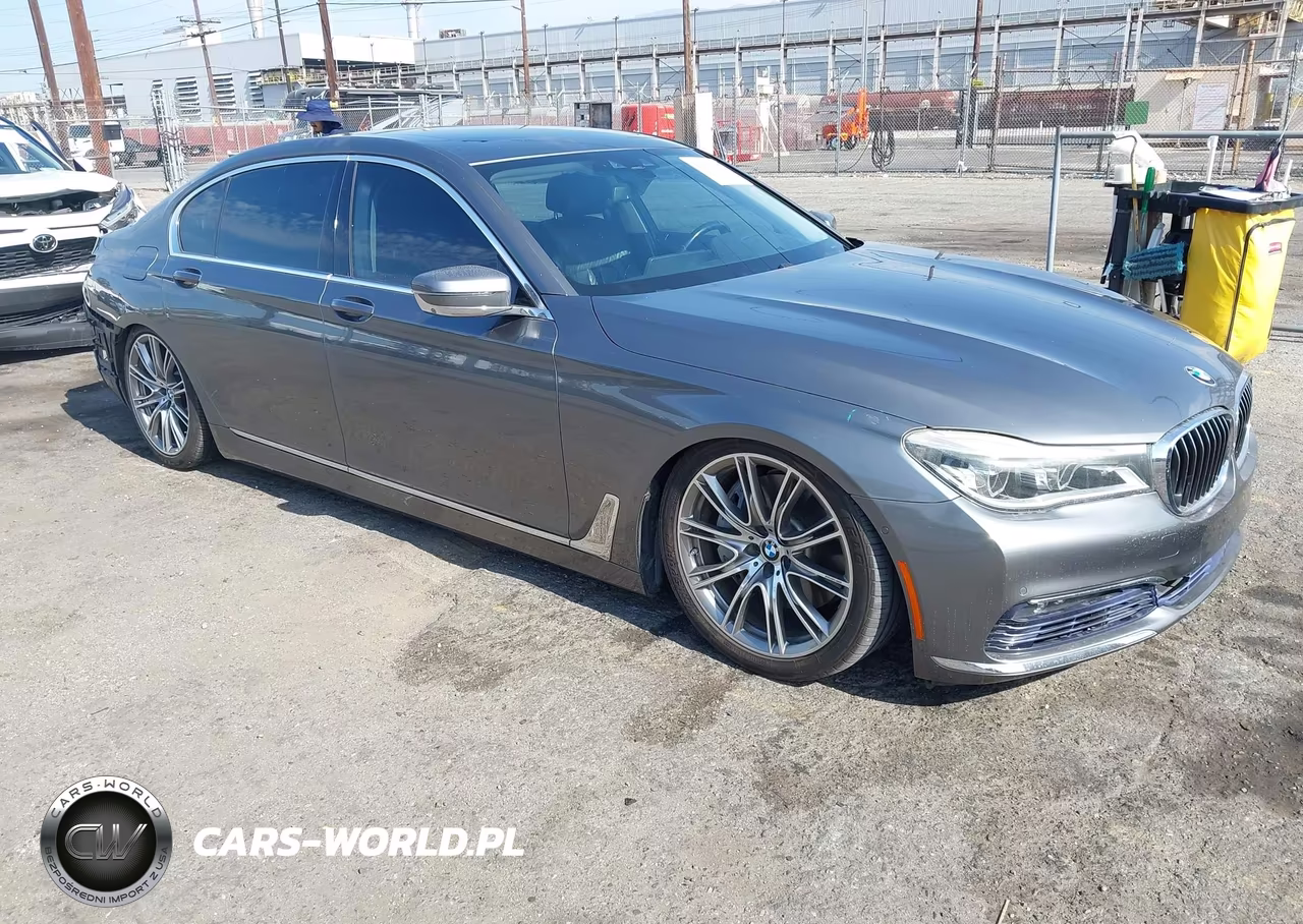 2016 BMW 750I – zdjęcie 1 z 17