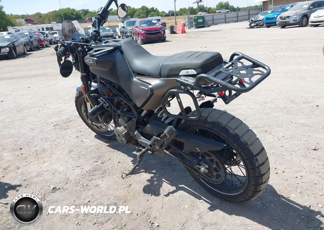 2022 Husqvarna Vitpilen 401-Svartpilen 401 VIN:MD2JUJ400NC212101 - 3