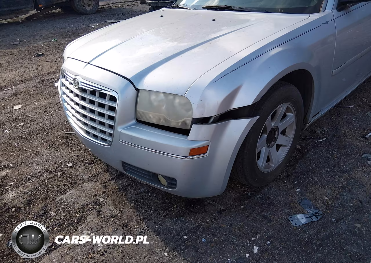 2005 Chrysler 300 Touring VIN:2C3JA53G85H117405 - 6