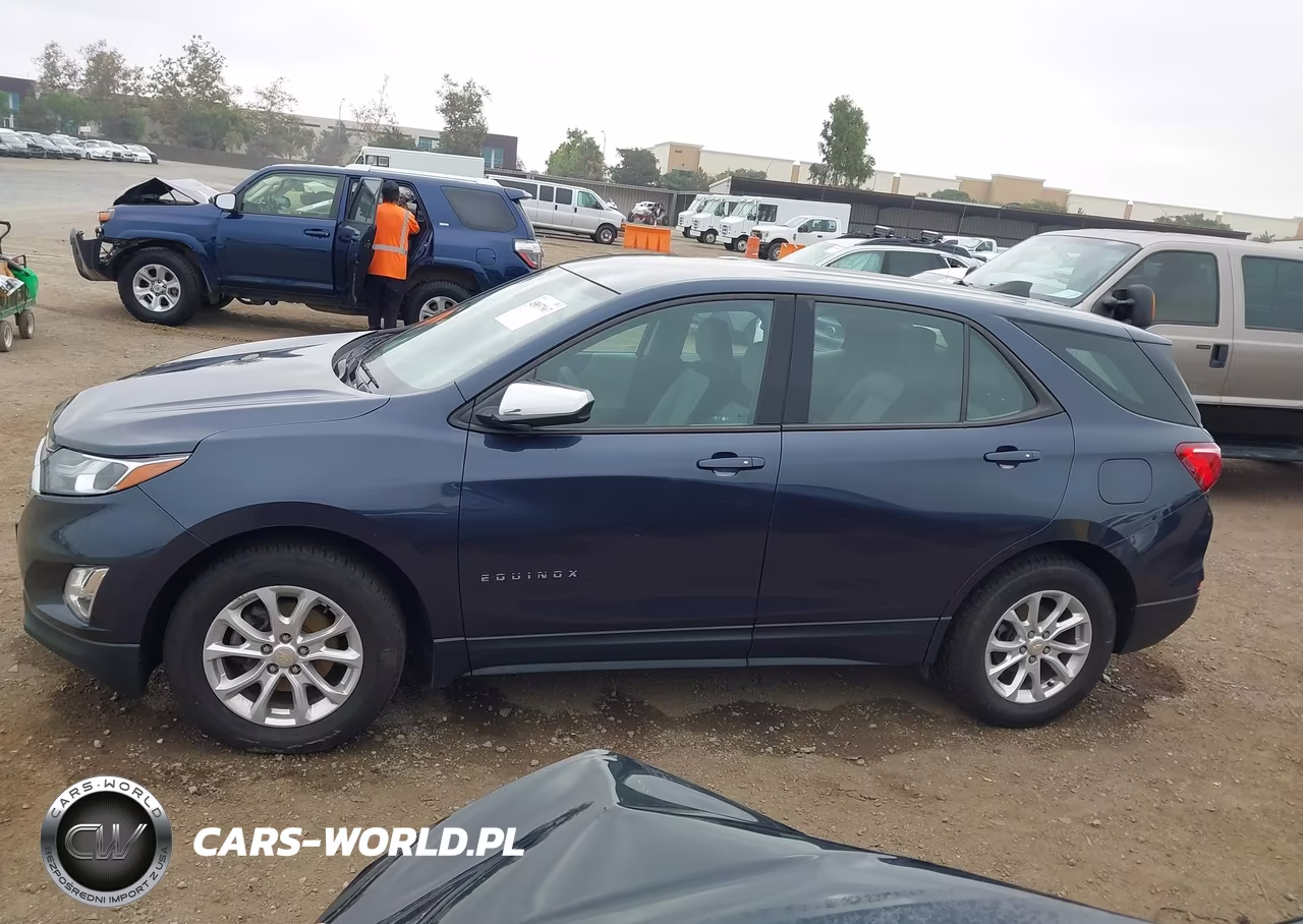 2018 Chevrolet Equinox Ls VIN:3GNAXHEV3JS557165 - 14