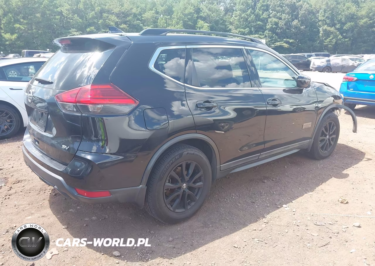 2017 Nissan Rogue Sv VIN:5N1AT2MT9HC772028 - 4