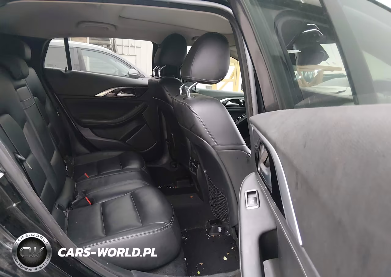 2018 Infiniti Qx30 Premium VIN:SJKCH5CR0JA041086 - 8