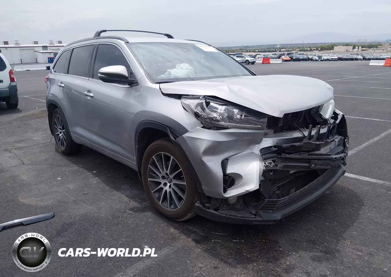 2017 Toyota Highlander Se – zdjęcie 1 z 16