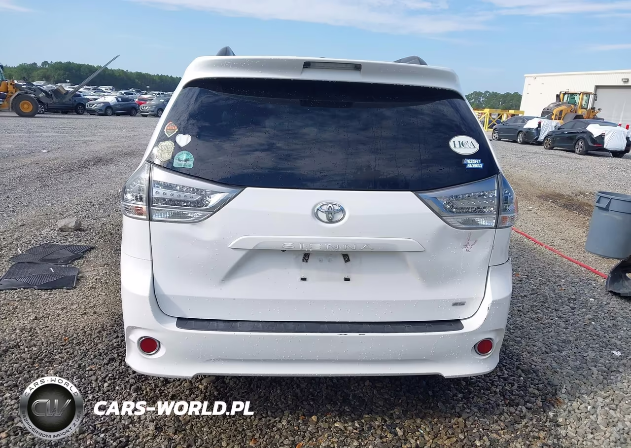 2017 Toyota Sienna Se 8 Passenger VIN:5TDXZ3DC0HS773019 - 17