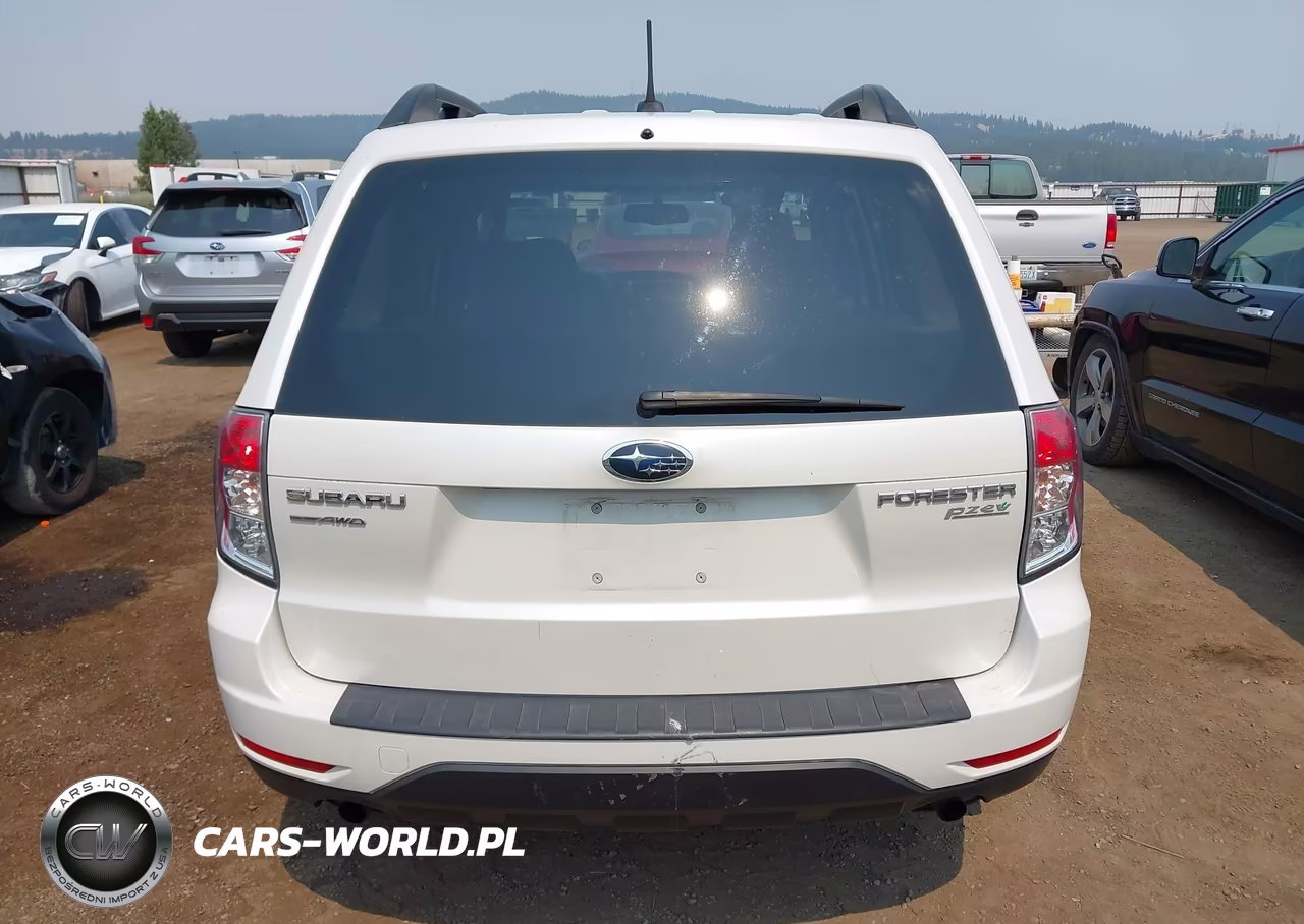 2013 Subaru Forester 2.5X Premium VIN:JF2SHADCXDH424645 - 16